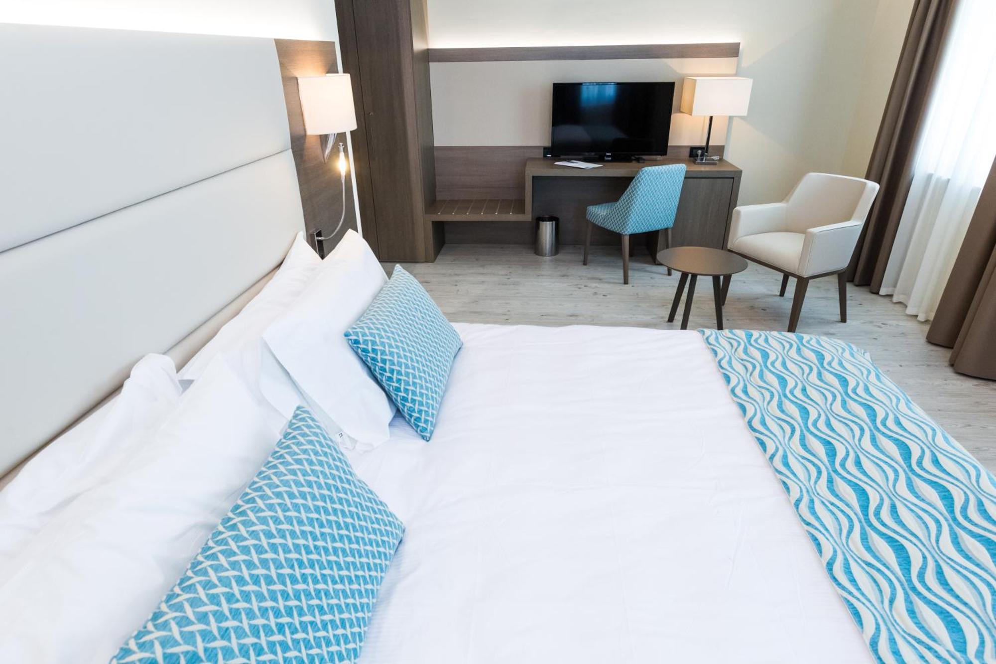 Hotel เพทรอซาเน ห้อง รูปภาพ